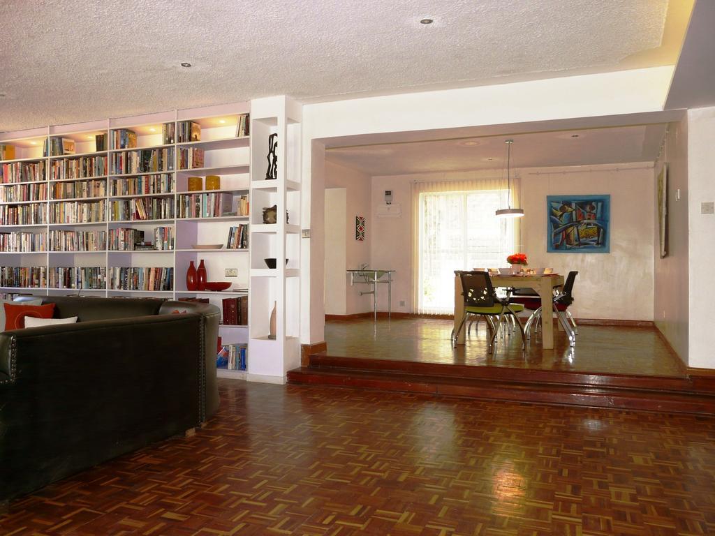 Maison Mitwaba Nairobi Extérieur photo